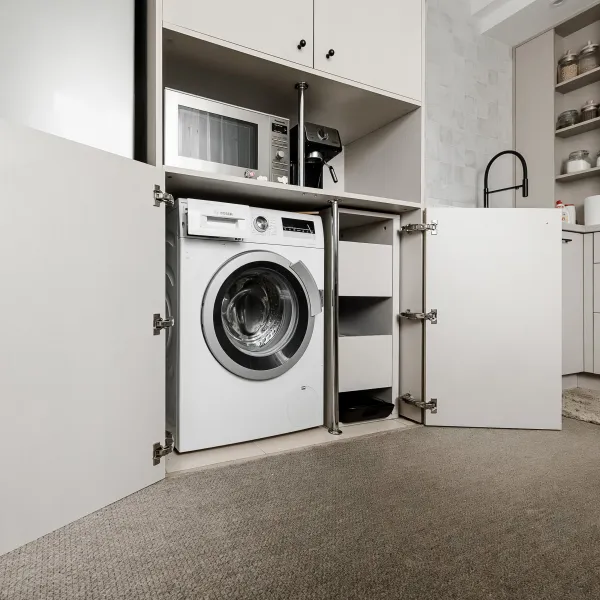 Угловая кухня без верхних шкафчиков — заказать в Минске